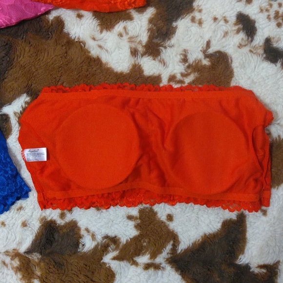 Cute Lacey Bandeau - Picture 7 of 11